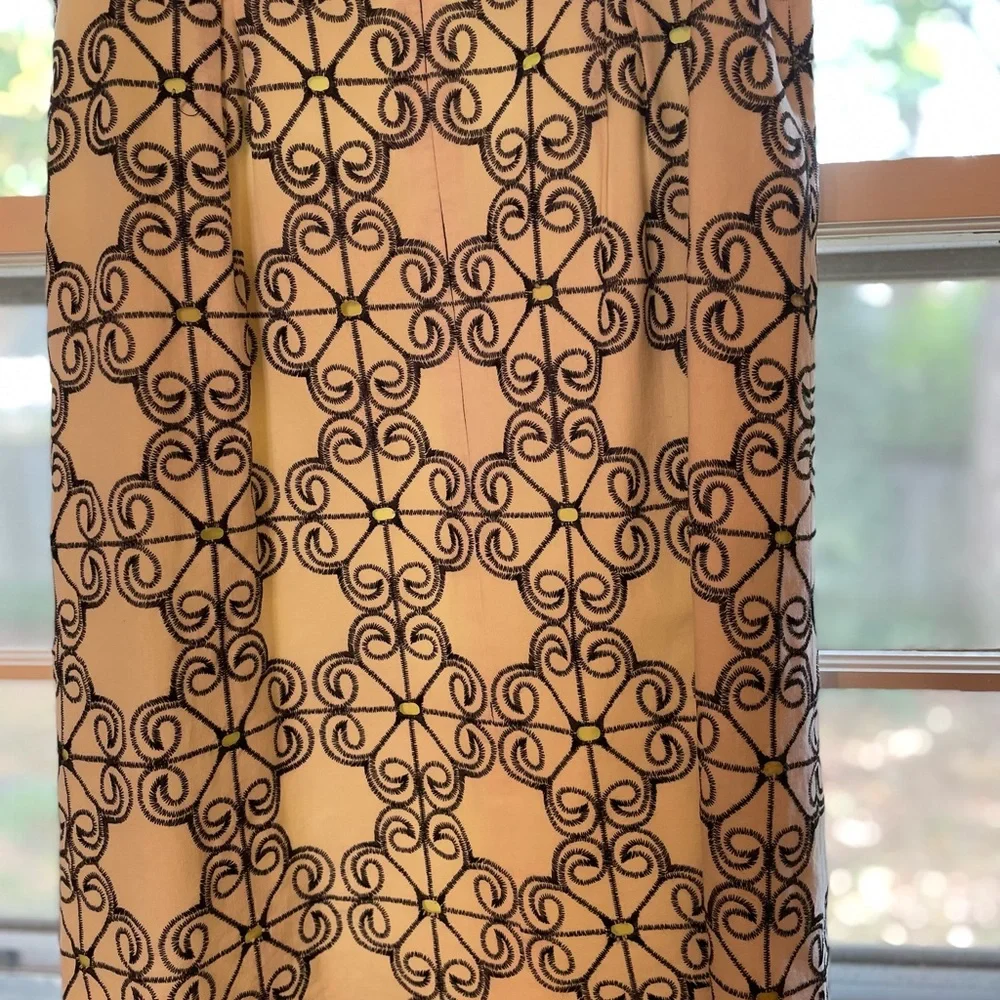 Adrianna Papell size 6/8 lined linen/cotton embroidered cocktail/sundress. - Picture 9 of 12